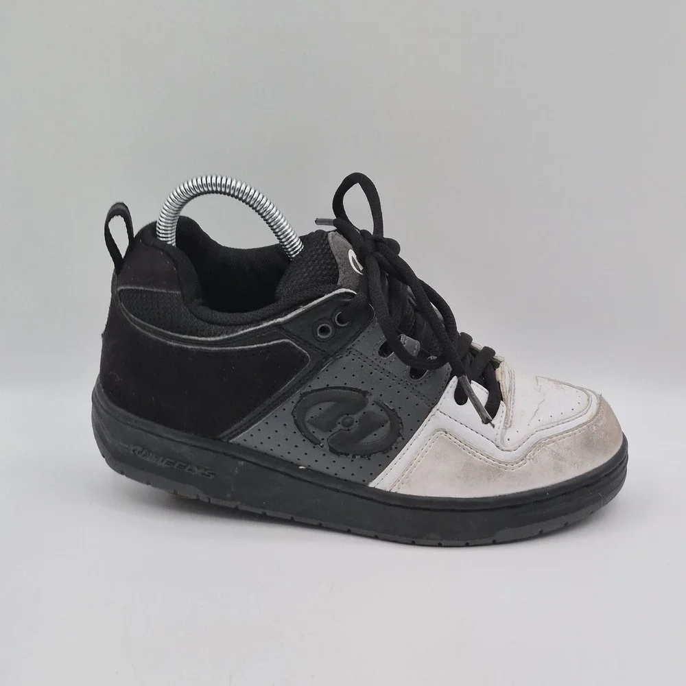 Heelys 387 Shoes Mens Size 7 Black Gray Wheeled Skate Low Top Sneakers